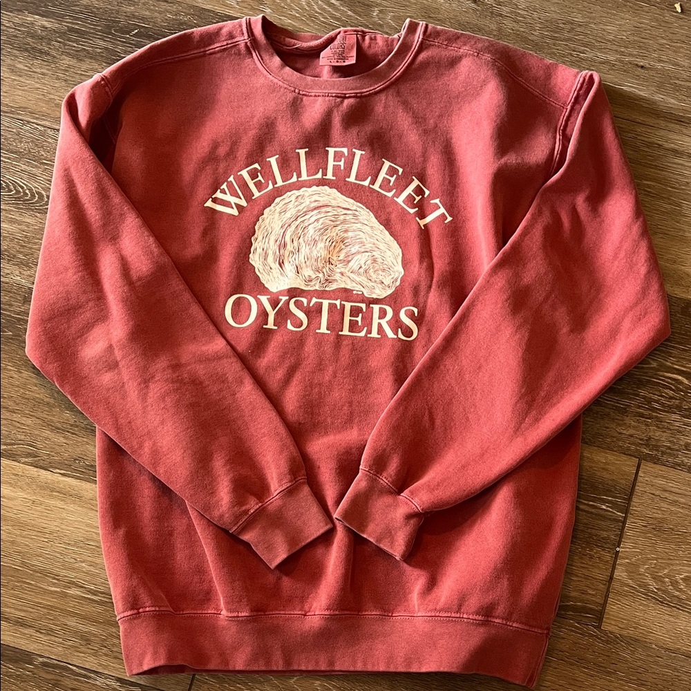 Wellfleet Oysters Cape Cod Men's Sweatshirt